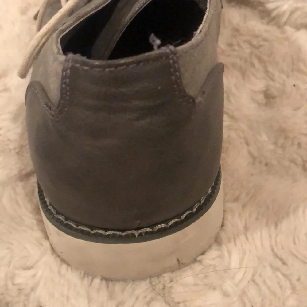 Steve Madden pre owned